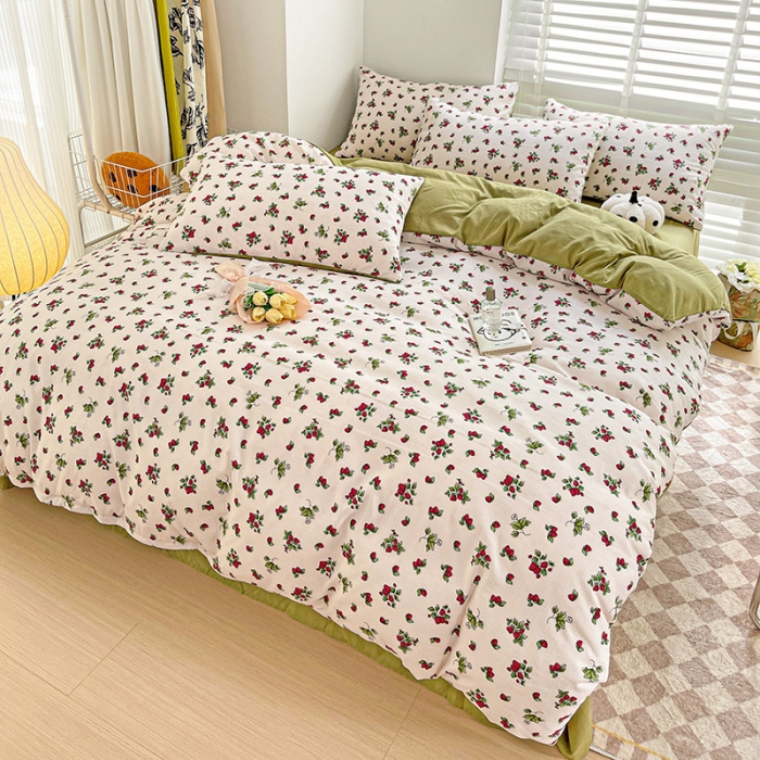 91家纺网 家纺一手货源 找家纺 暖芯优选2023新款超柔有氧小竺提花棉双层纱学生四件套 小草莓