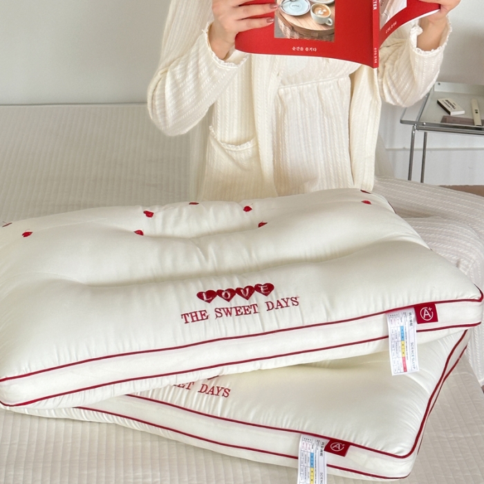 91家纺网 家纺一手货源 找家纺 （总）伟邦枕芯 新款花好月圆护颈枕