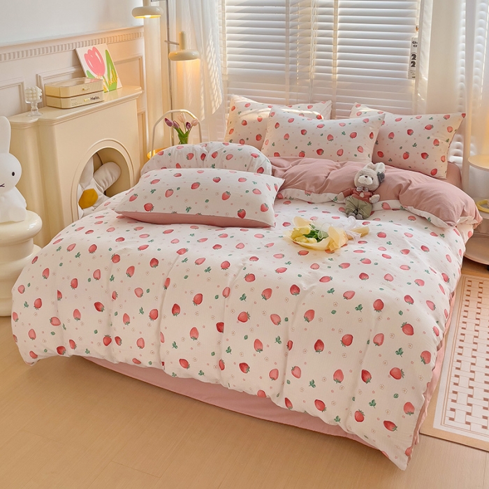 91家纺网 家纺一手货源 找家纺 暖芯优选2023新款超柔有氧小竺提花棉双层纱学生四件套 花朵草莓