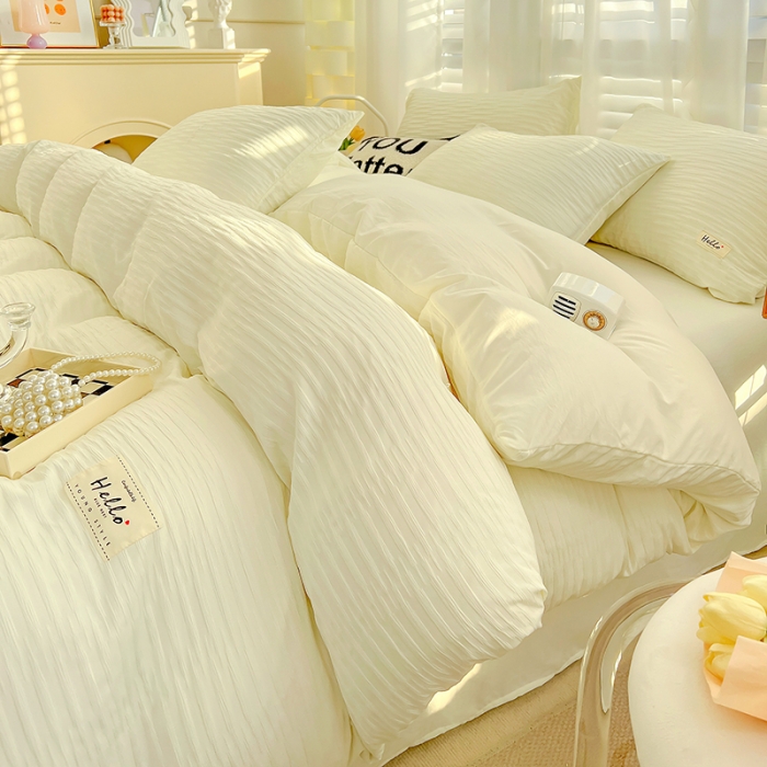 91家纺网 家纺一手货源 找家纺 暖芯优选 2023新款韩版泡泡纱水洗棉拼色床单床笠四件套 奶昔白