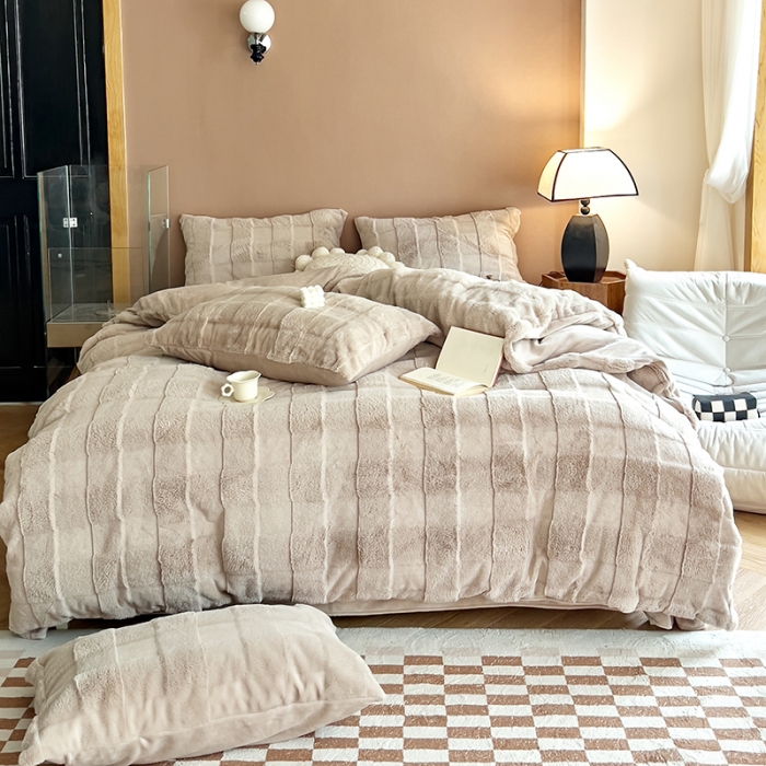 91家纺网 家纺一手货源 找家纺 富之航家纺 2023新款兔毛牛奶绒四件套 奶茶咖