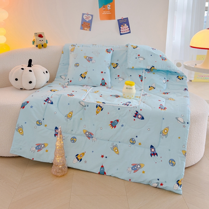 91家纺网 家纺一手货源 找家纺 良佐生活 2023新款A类60支全棉儿童多功能抱枕被 火箭