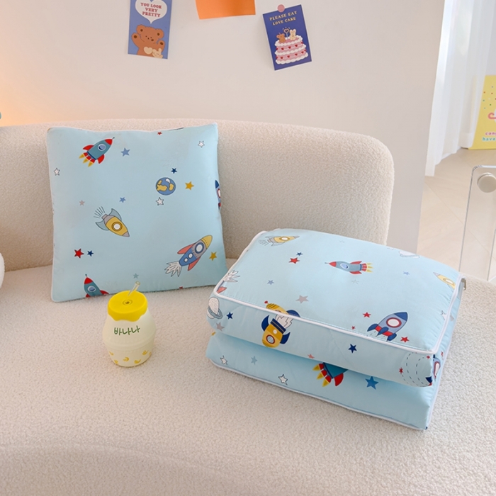 91家纺网 家纺一手货源 找家纺 良佐生活 2023新款A类60支全棉儿童多功能抱枕被 火箭