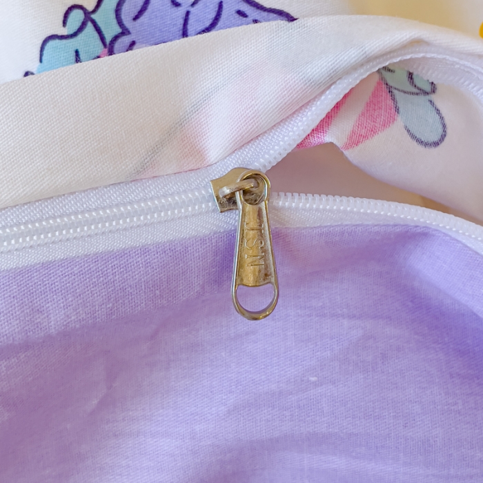 91家纺网 家纺一手货源 找家纺 金丝鸟家纺 2023新款全棉印花三利欧库洛米系列四件套 经典库洛米