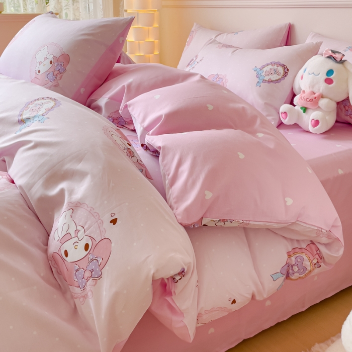 91家纺网 家纺一手货源 找家纺 金丝鸟家纺 2023新款全棉印花三利欧库洛米系列四件套 糖果兔