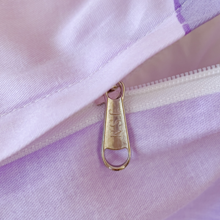 91家纺网 家纺一手货源 找家纺 金丝鸟家纺 2023新款全棉印花三利欧库洛米系列四件套 香芋紫库洛米