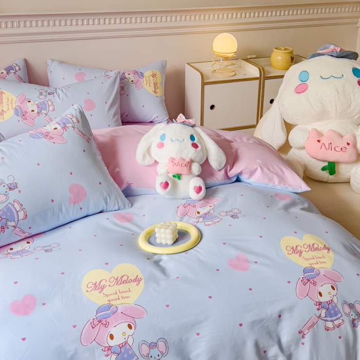 91家纺网 家纺一手货源 找家纺 金丝鸟家纺 2023新款全棉印花三利欧库洛米系列四件套 小兔和老鼠