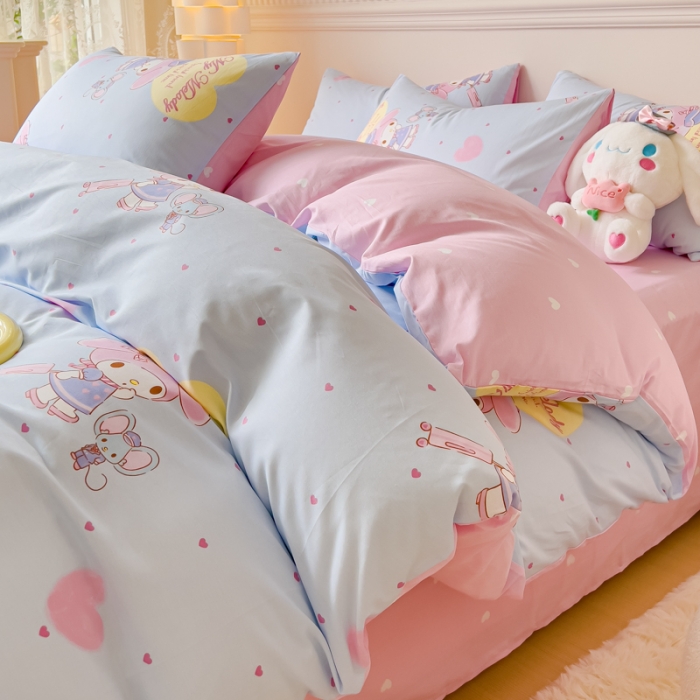 91家纺网 家纺一手货源 找家纺 金丝鸟家纺 2023新款全棉印花三利欧库洛米系列四件套 小兔和老鼠