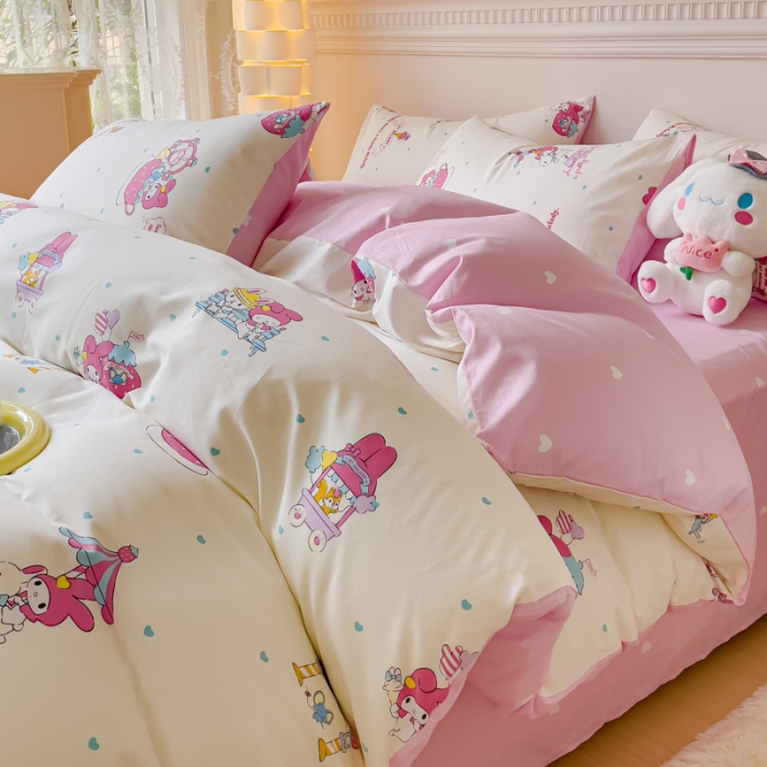 91家纺网 家纺一手货源 找家纺 金丝鸟家纺 2023新款全棉印花三利欧库洛米系列四件套 游园兔