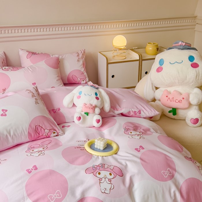 91家纺网 家纺一手货源 找家纺 金丝鸟家纺 2023新款全棉印花三利欧库洛米系列四件套 圆圈兔