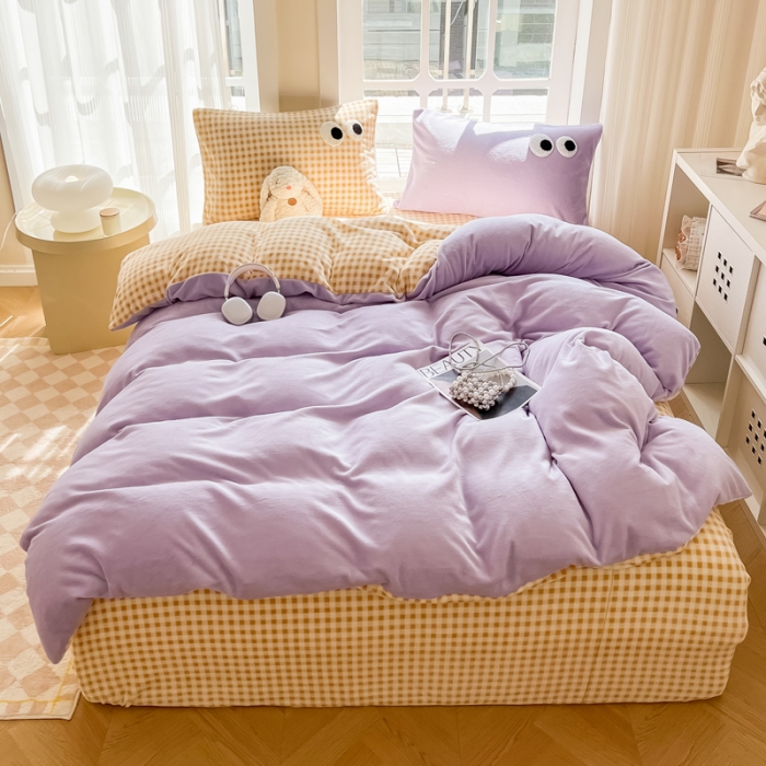 91家纺网 家纺一手货源 找家纺 慕尚家纺 2025新款牛奶绒大眼睛系列四件套 芭比风铃紫