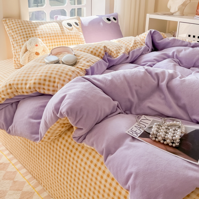 91家纺网 家纺一手货源 找家纺 慕尚家纺 2025新款牛奶绒大眼睛系列四件套 芭比风铃紫