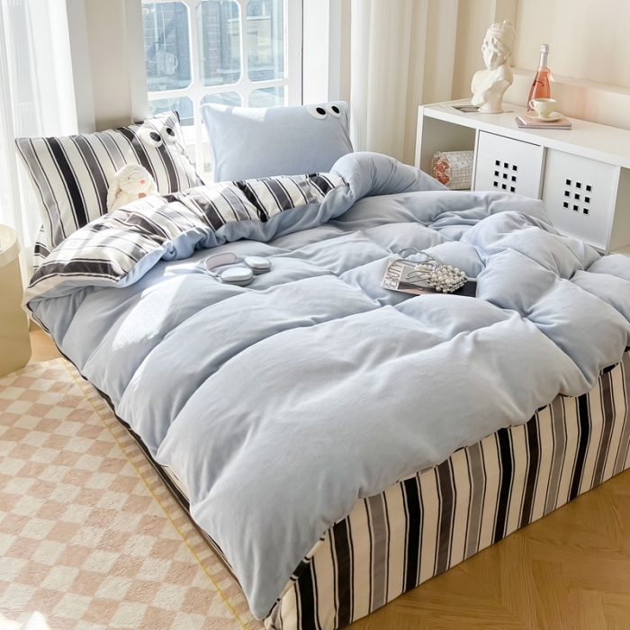 91家纺网 家纺一手货源 找家纺 慕尚家纺 2025新款牛奶绒大眼睛系列四件套 露娜白云石