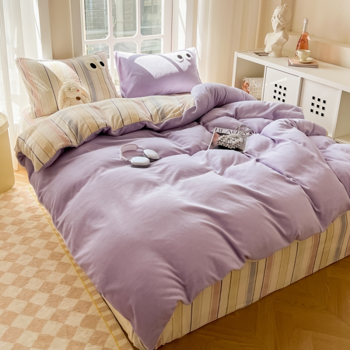 91家纺网 家纺一手货源 找家纺 慕尚家纺 2025新款牛奶绒大眼睛系列四件套 露娜风铃紫