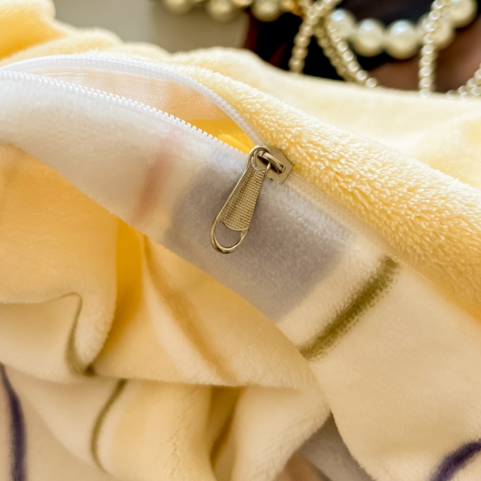 91家纺网 家纺一手货源 找家纺 慕尚家纺 2025新款牛奶绒大眼睛系列四件套 露娜嫩黄