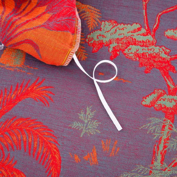 91家纺网 家纺一手货源 找家纺 双层纱家居 2023新款纽扣aa款双层纱四件套 奇幻丛林红