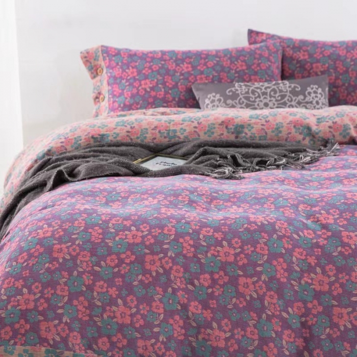 91家纺网 家纺一手货源 找家纺 双层纱家居 2023新款纽扣aa款双层纱四件套 清新之歌粉紫