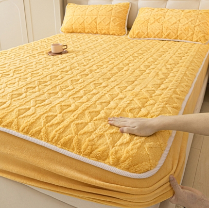 91家纺网 家纺一手货源 找家纺 （总）可恩欣 2025爆款A类塔芙绒夹棉床笠塔芙绒牛奶绒床笠三件套