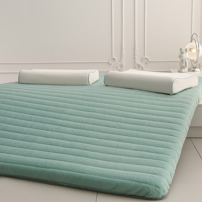 91家纺网 家纺一手货源 找家纺 亿丁点床垫 2023新款A类加厚兔毛绒床垫 兔绒记忆棉充填翠绿色