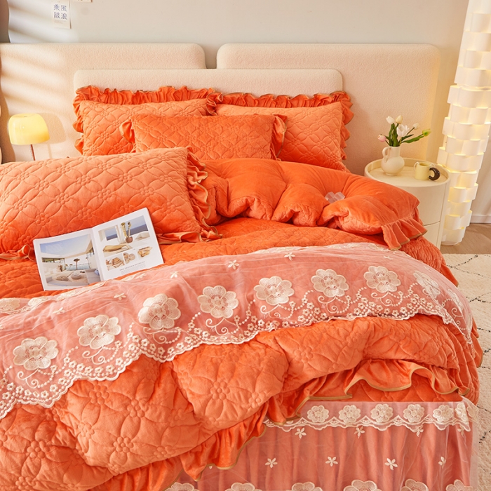 91家纺网 家纺一手货源 找家纺 （总）罗艺轩 2024秋冬新款水晶绒花样年华全夹棉加厚床裙四件套