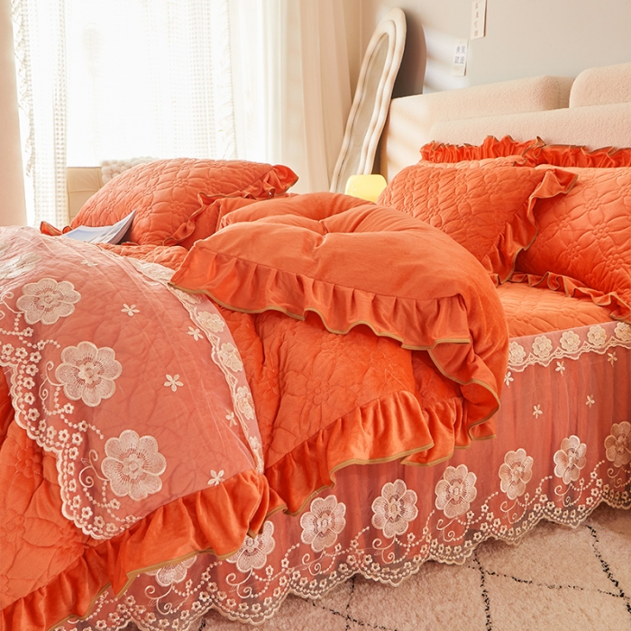 91家纺网 家纺一手货源 找家纺 （总）罗艺轩 2024秋冬新款水晶绒花样年华全夹棉加厚床裙四件套