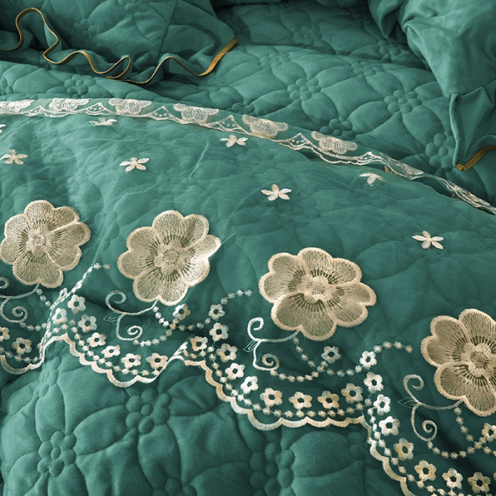 91家纺网 家纺一手货源 找家纺 罗艺轩 2024秋冬新款水晶绒花样年华全夹棉加厚床裙四件套 花样年华-橄榄绿