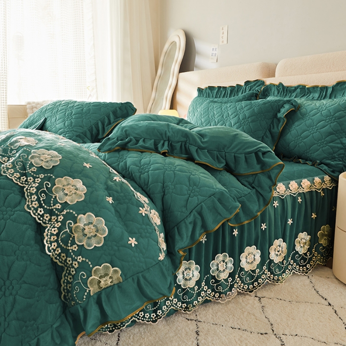 91家纺网 家纺一手货源 找家纺 罗艺轩 2024秋冬新款水晶绒花样年华全夹棉加厚床裙四件套 花样年华-橄榄绿