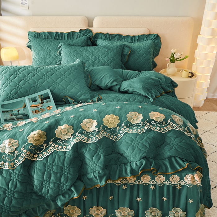 91家纺网 家纺一手货源 找家纺 罗艺轩 2024秋冬新款水晶绒花样年华全夹棉加厚床裙四件套 花样年华-橄榄绿