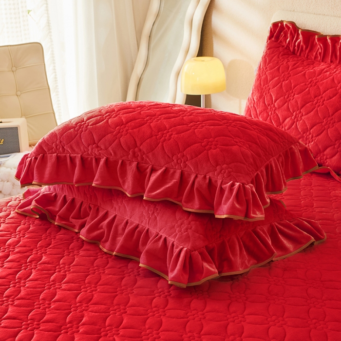 91家纺网 家纺一手货源 找家纺 罗艺轩 2024秋冬新款水晶绒花样年华全夹棉加厚床裙四件套 花样年华-中国红