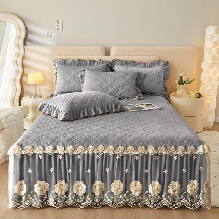 91家纺网 家纺一手货源 找家纺 罗艺轩 2024秋冬新款水晶绒花样年华全夹棉加厚床裙三件套 花样年华-高级灰