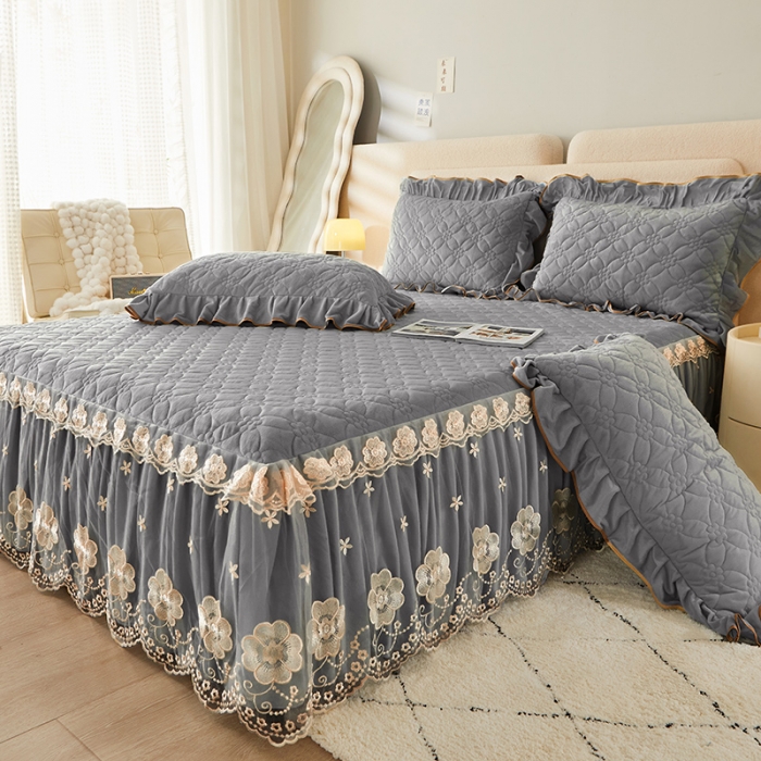 91家纺网 家纺一手货源 找家纺 罗艺轩 2024秋冬新款水晶绒花样年华全夹棉加厚床裙三件套 花样年华-高级灰