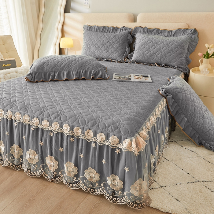 91家纺网 家纺一手货源 找家纺 罗艺轩 2024秋冬新款水晶绒花样年华全夹棉加厚床裙三件套 花样年华-高级灰