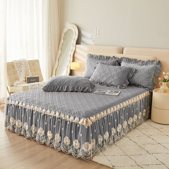 91家纺网 家纺一手货源 找家纺 罗艺轩 2024秋冬新款水晶绒花样年华全夹棉加厚床裙三件套 花样年华-高级灰