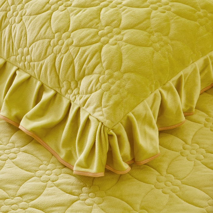 91家纺网 家纺一手货源 找家纺 罗艺轩 2024秋冬新款水晶绒花样年华全夹棉加厚床裙三件套 花样年华-青草绿