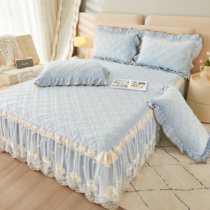 91家纺网 家纺一手货源 找家纺 罗艺轩 2024秋冬新款水晶绒花样年华全夹棉加厚床裙三件套 花样年华-天空蓝