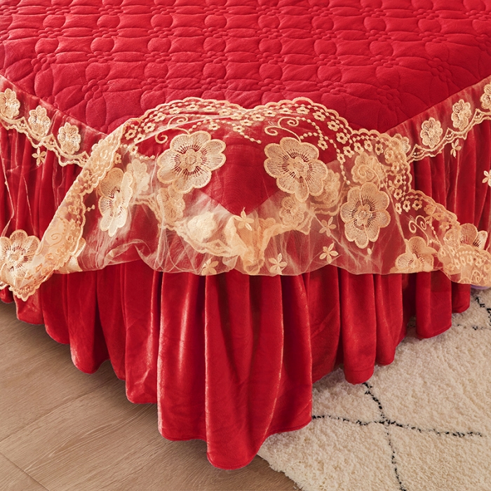 91家纺网 家纺一手货源 找家纺 罗艺轩 2024秋冬新款水晶绒花样年华全夹棉加厚床裙三件套 花样年华-中国红