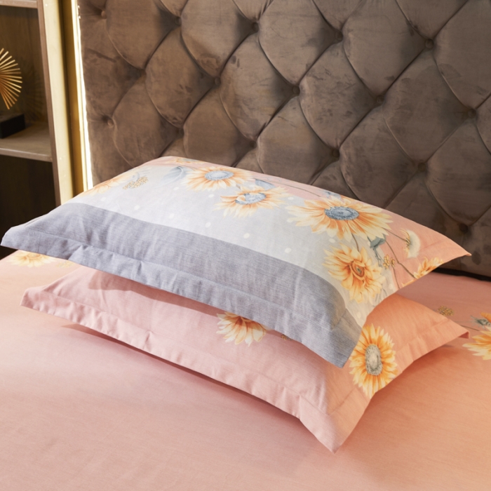 91家纺网 家纺一手货源 找家纺 伊而梦 2023新款全棉磨毛印花四件套系列单品枕套 温柔花海-粉