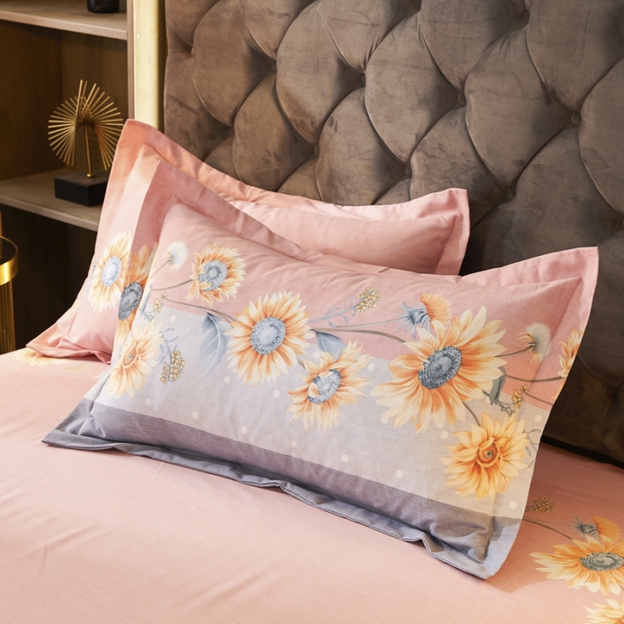 91家纺网 家纺一手货源 找家纺 伊而梦 2023新款全棉磨毛印花四件套系列单品枕套 温柔花海-粉