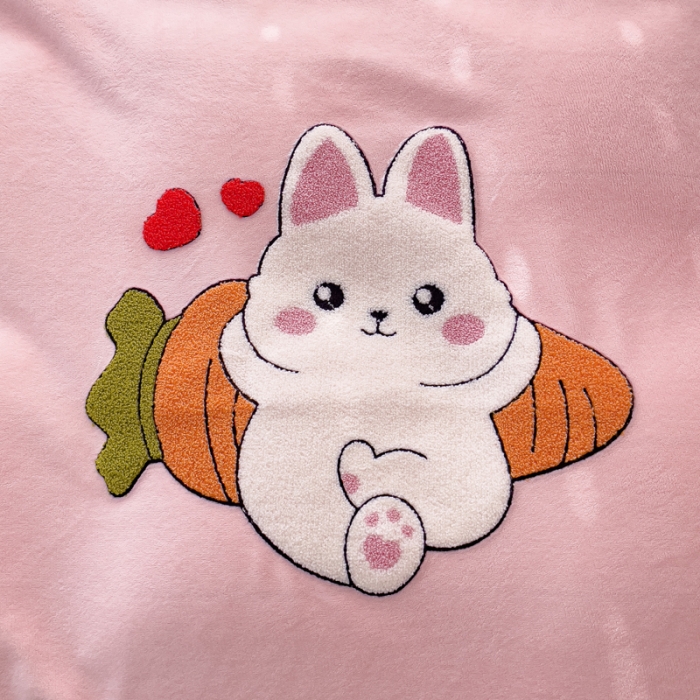 91家纺网 家纺一手货源 找家纺 菲儿家纺 2023新款牛奶绒毛巾绣四件套 可爱兔-粉