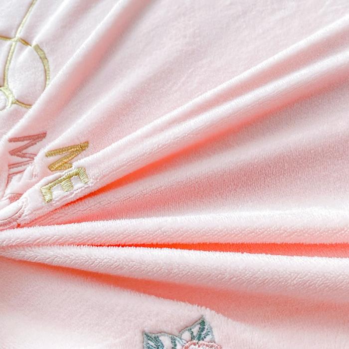 91家纺网 家纺一手货源 找家纺 苏米娜9.5斤韩版雪纺花边公主粉绒牛奶绒拼接贴布绣四件套法式婴儿绒