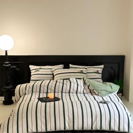 91家纺网 家纺一手货源 找家纺 风向标 2023新款牛奶绒印花绣花国风系列-霁月青松 霁月青松-绿风格二