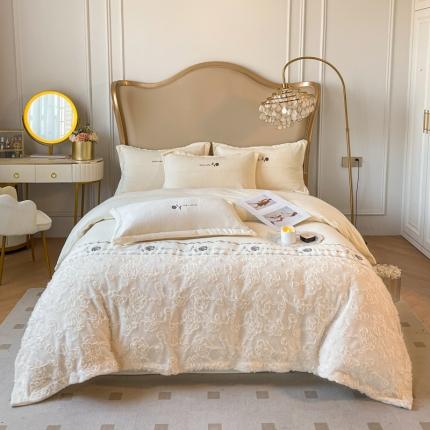 91家纺网 家纺一手货源 找家纺 秀色秋冬轻奢立体刺绣牛奶绒四件套双面加绒加厚保暖珊瑚绒法兰绒四件套 茹伊-雾粉