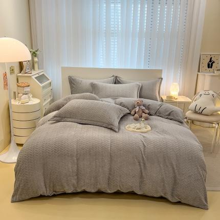 91家纺网 家纺一手货源 找家纺 全季 2023新款麦穗纹高克重牛奶绒色织提花四件套 浅灰