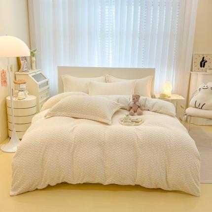 91家纺网 家纺一手货源 找家纺 全季家居  2023新款麦穗纹高克重牛奶绒色织提花被套单件 米白
