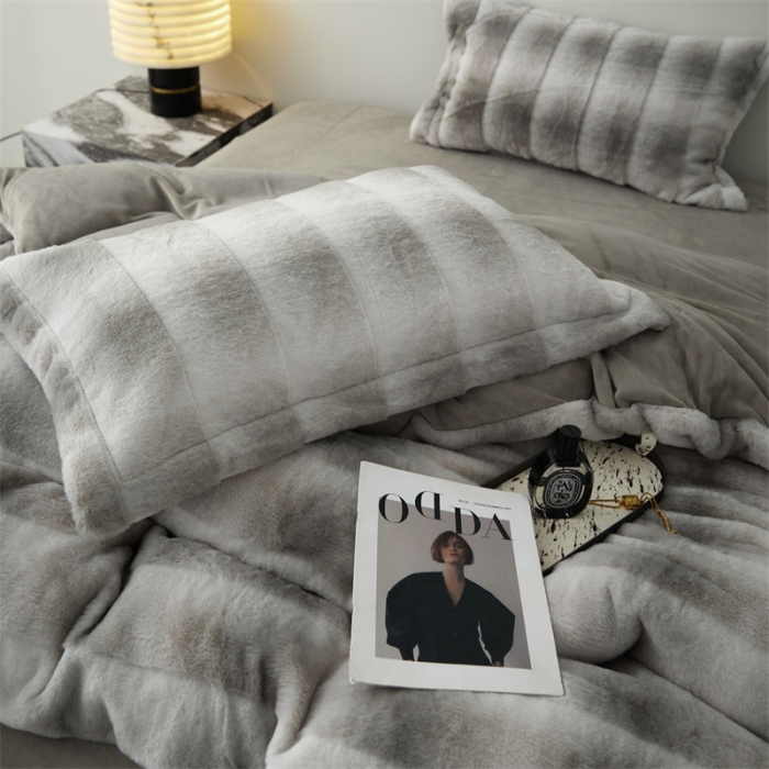 91家纺网 家纺一手货源 找家纺 安莱生活 2023年新品皮草绒高端四件套 皮草绒-布朗尼