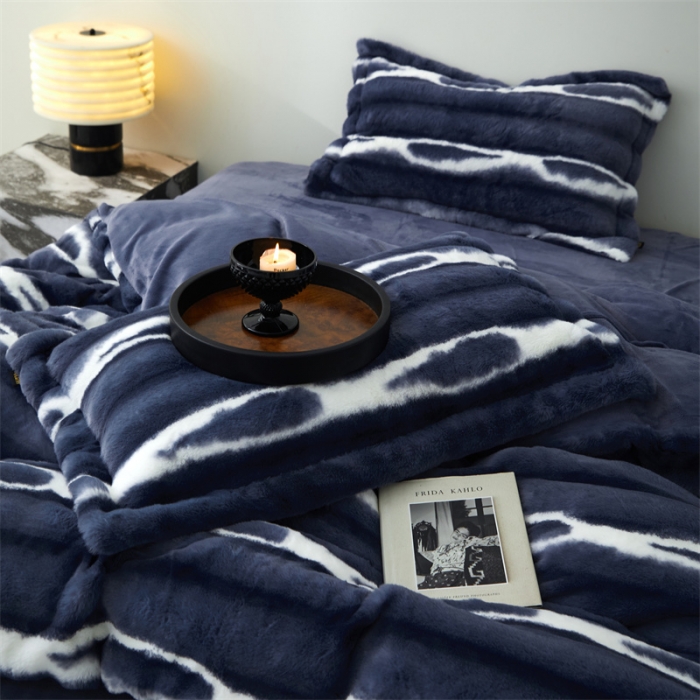 91家纺网 家纺一手货源 找家纺 安莱生活 2023年新品皮草绒高端四件套 皮草绒-德克萨斯