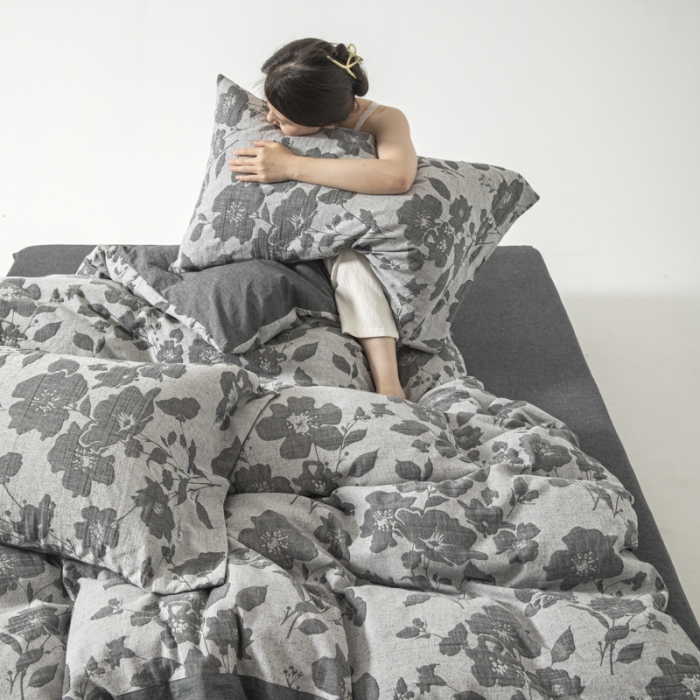 91家纺网 家纺一手货源 找家纺 安莱生活 2023新品双层纱大提花高奢工艺款四件套花都 花都--灰色