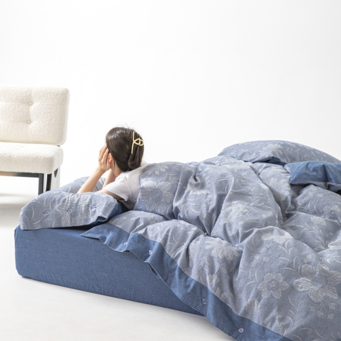 91家纺网 家纺一手货源 找家纺 安莱生活 2023新品双层纱大提花高奢工艺款四件套馥香 馥香--牛仔蓝