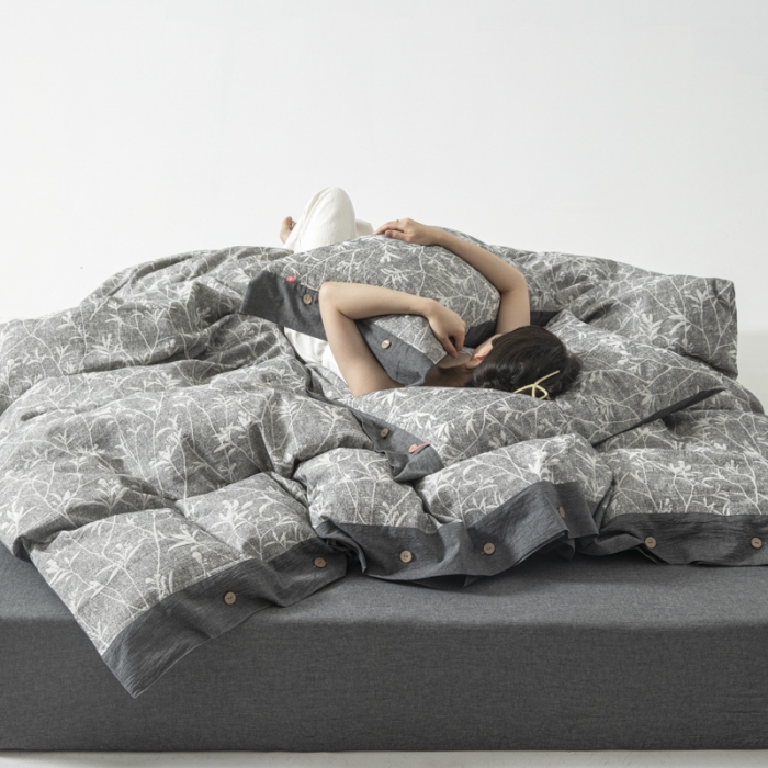 91家纺网 家纺一手货源 找家纺 安莱 双层纱大提花高奢工艺款疯狂生长系列四件套 春意生长--灰色