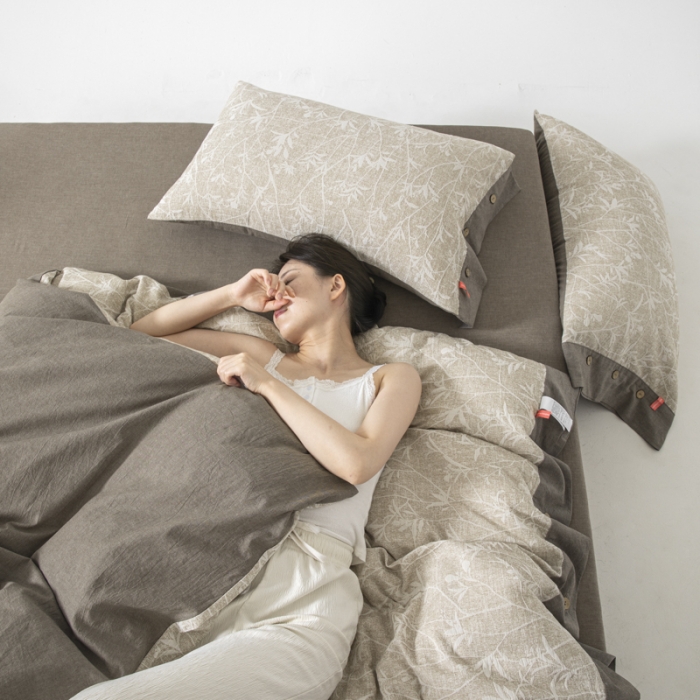 91家纺网 家纺一手货源 找家纺 安莱 双层纱大提花高奢工艺款疯狂生长系列四件套 春意生长--咖色